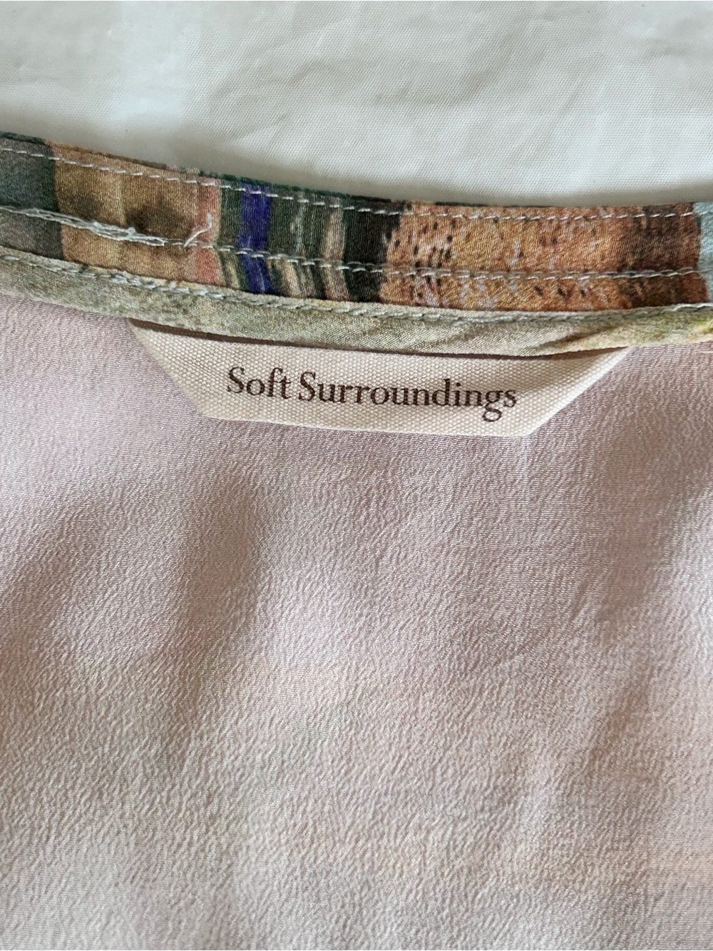 Soft Surroundings 100% Silk Serendipity Desert Villa Print Blouse Size L - Picture 6 of 8